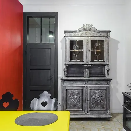 Hello I Stunning Above The Theater * ワルシャワ