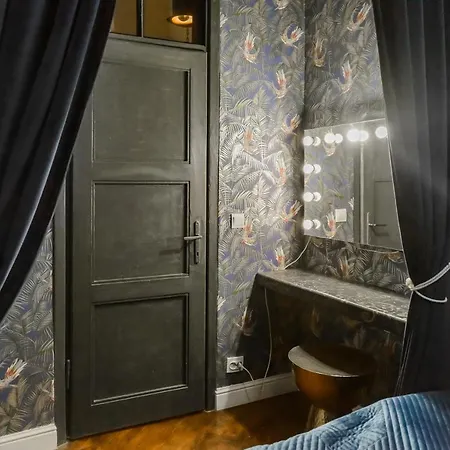 Hello I Stunning Above The Theater *